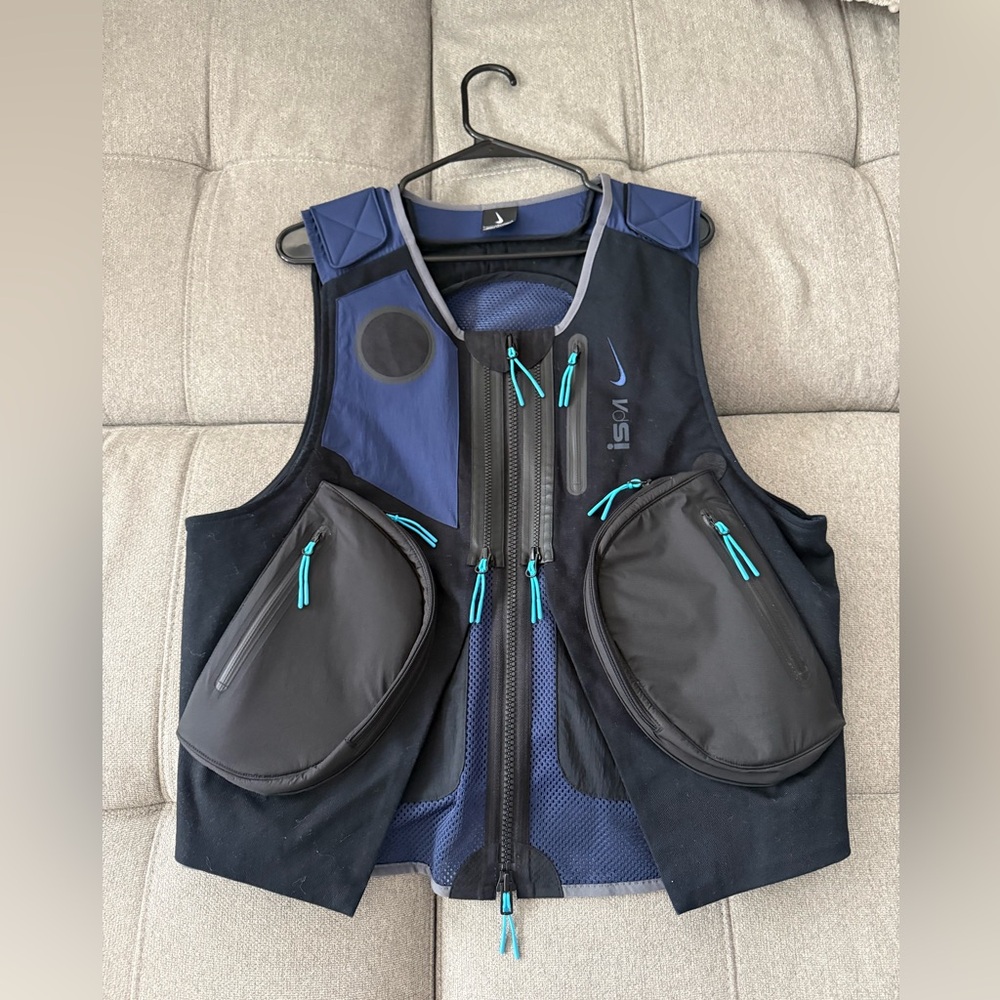 Nike ISPA Utility Vest